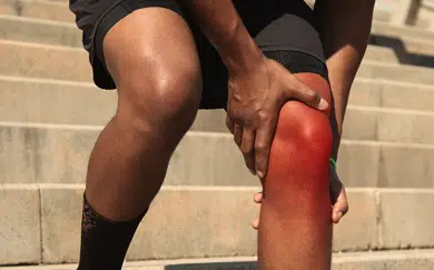 runner having knee pain